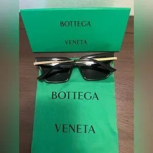 Bottega Veneta BV1242S EUC Includes case & dust cloth Bottega Veneta | Accessories | Bottega Veneta Bv242s Euc  main image 3